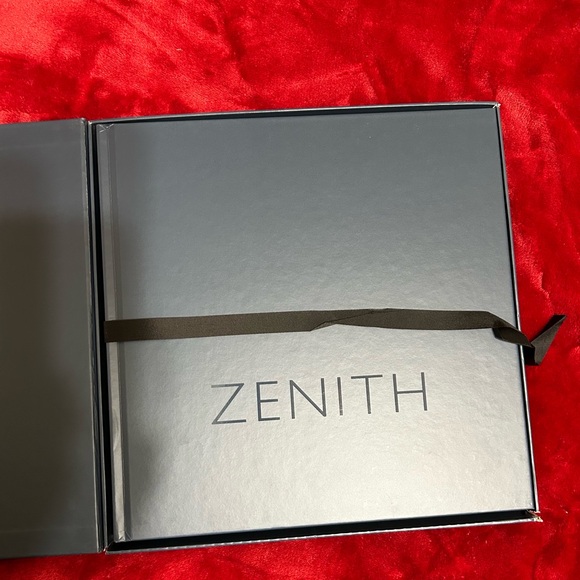 Rolls Royce coffee table collectors book - Picture 1 of 9